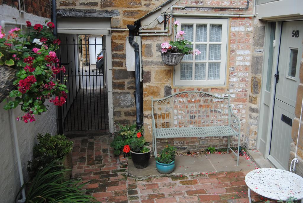 High Street Apartment Uppingham Exterior photo