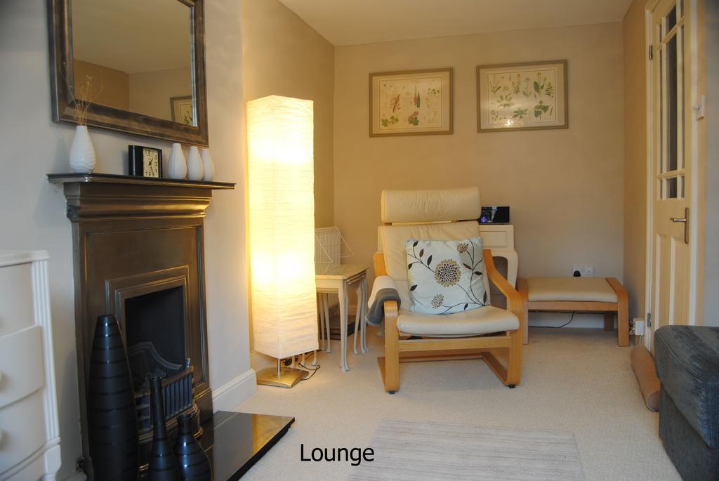 High Street Apartment Uppingham Exterior photo